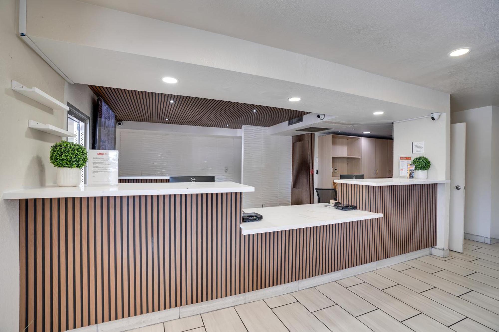 Econo Lodge Stockton Near I-5 Fairgrounds Екстериор снимка