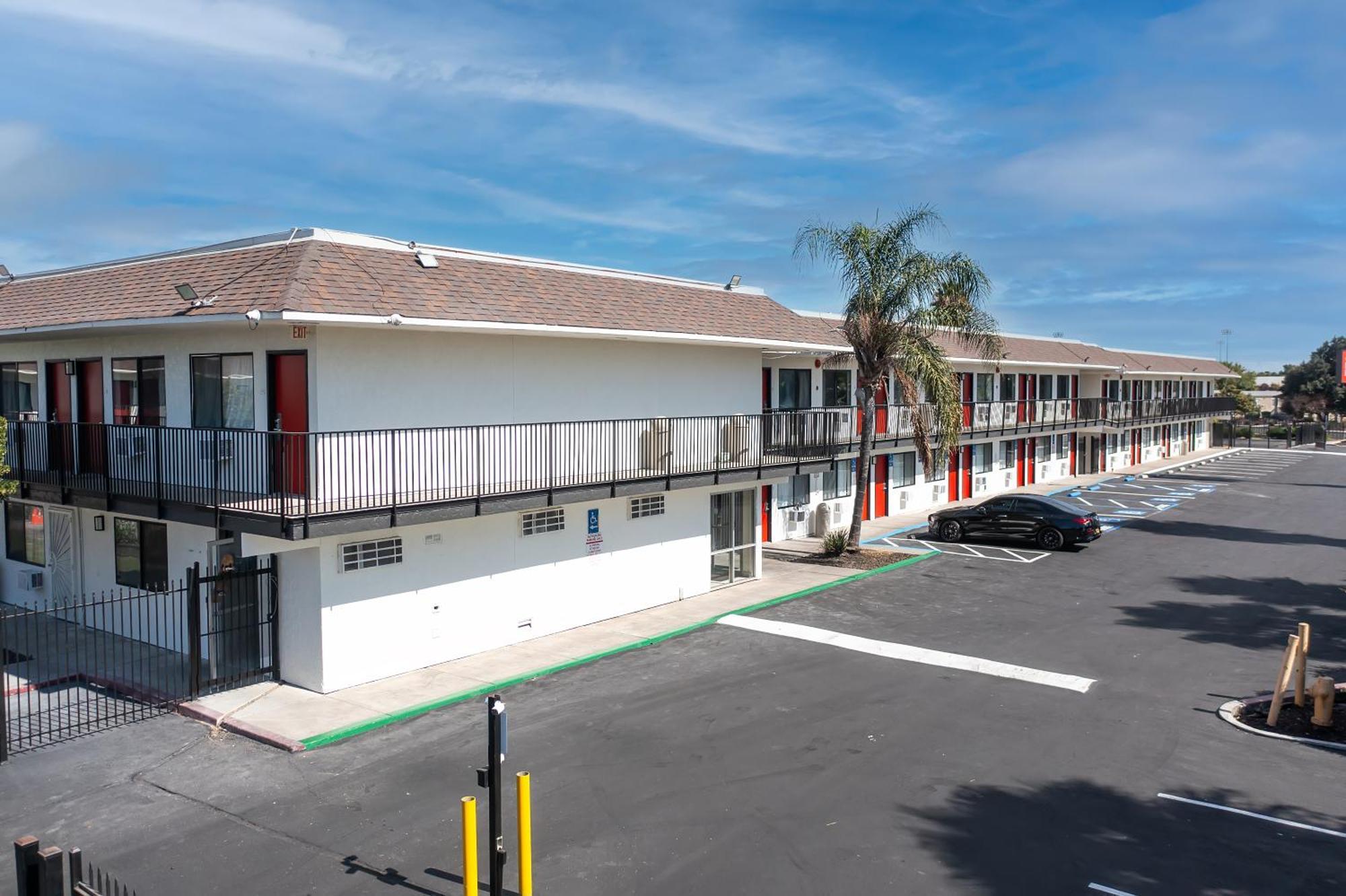 Econo Lodge Stockton Near I-5 Fairgrounds Екстериор снимка