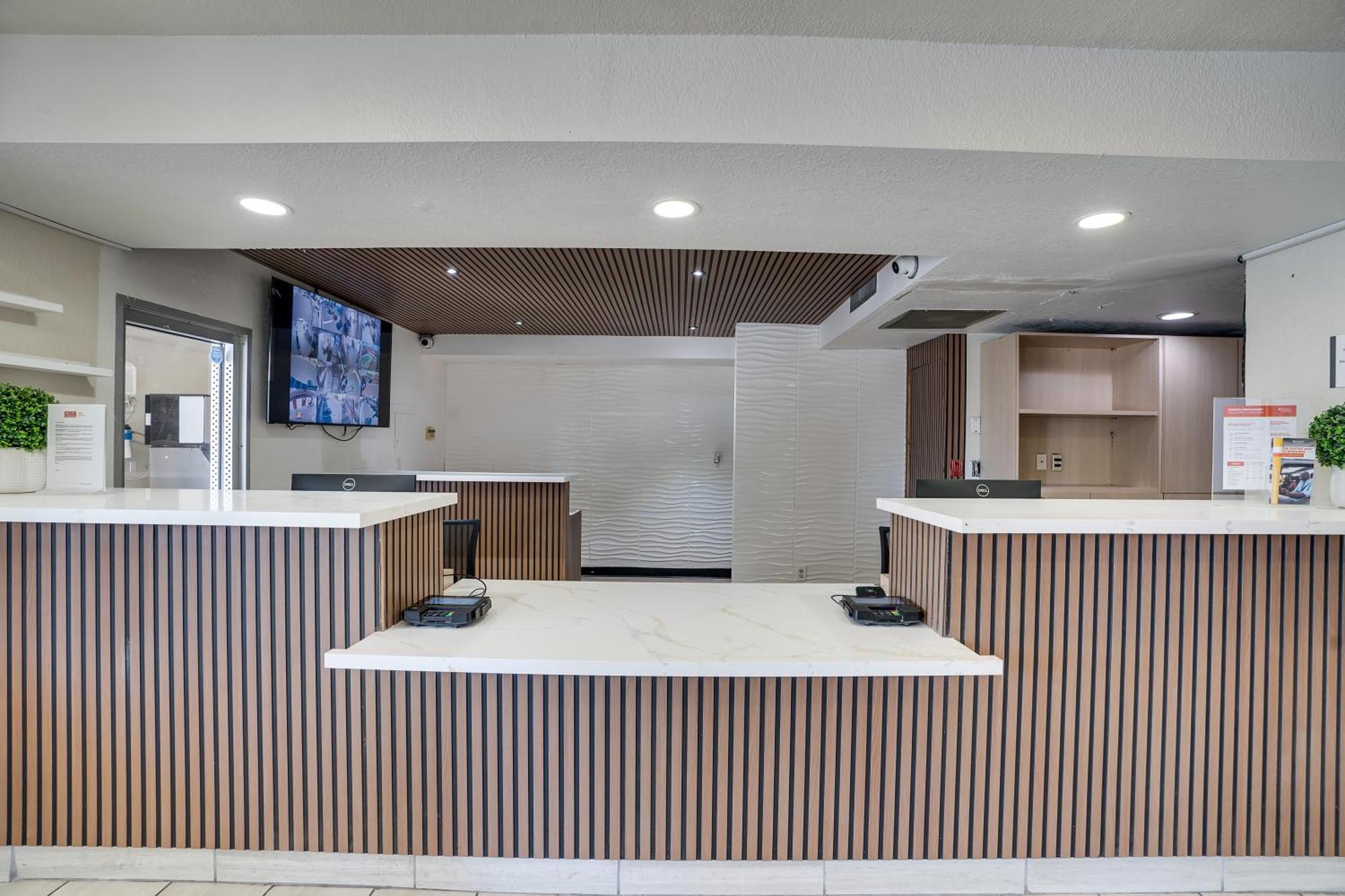 Econo Lodge Stockton Near I-5 Fairgrounds Екстериор снимка