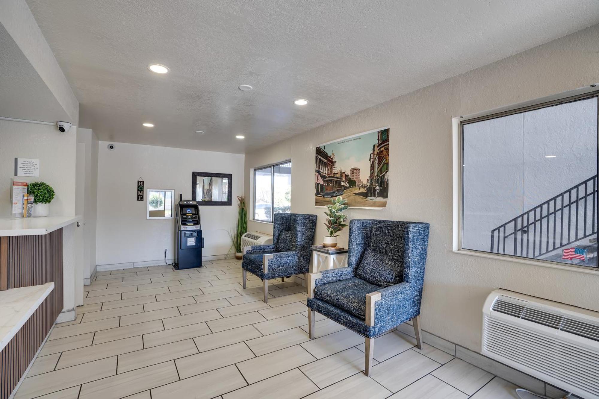 Econo Lodge Stockton Near I-5 Fairgrounds Екстериор снимка