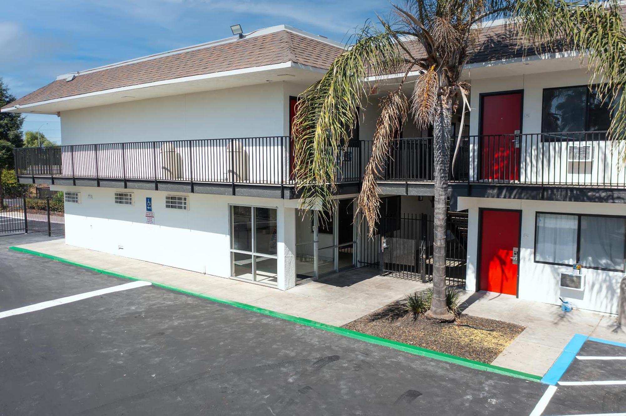 Econo Lodge Stockton Near I-5 Fairgrounds Екстериор снимка