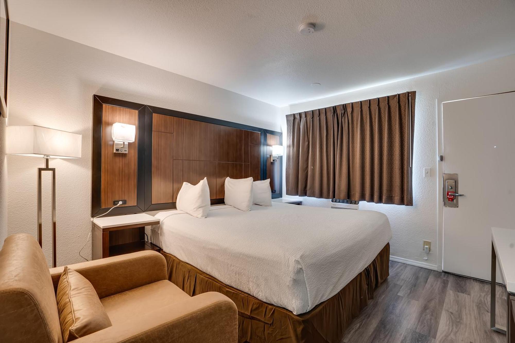 Econo Lodge Stockton Near I-5 Fairgrounds Екстериор снимка