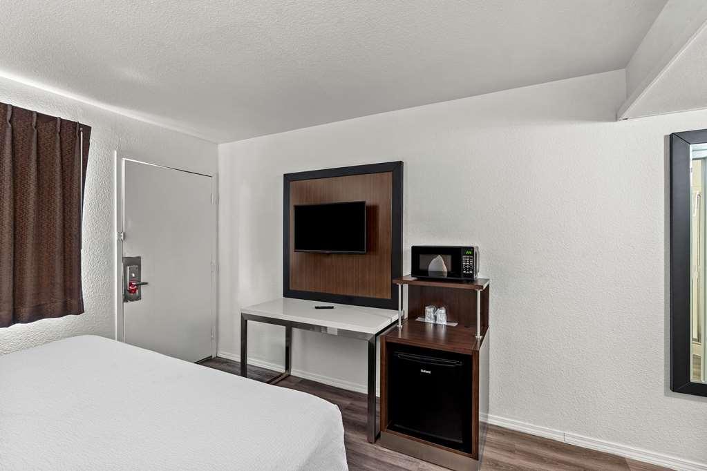 Econo Lodge Stockton Near I-5 Fairgrounds Стая снимка